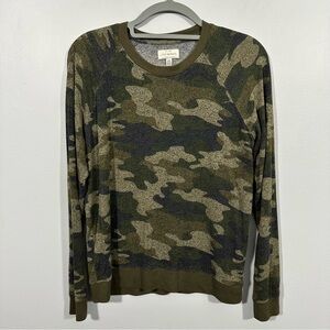 Lucky Brand Camouflage Long Sleeve Crewneck Size Medium